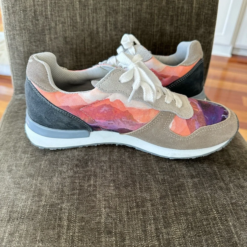 Women's Multicolor Athletic Sneakers - Casual Comfort